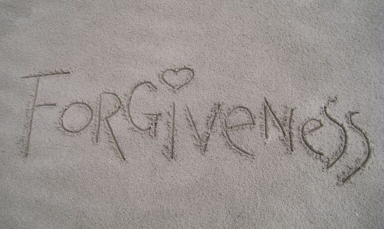 Forgiveness's Power: Finding Freedom, Renewal & Inner Strength