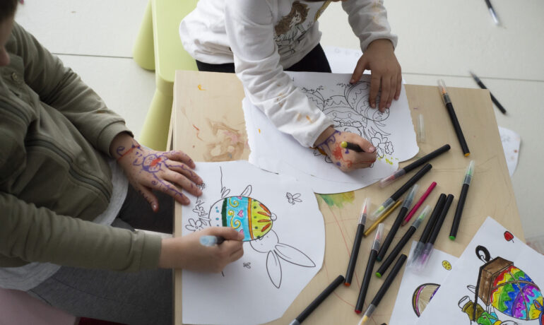 The Power of Art Therapy for Children: Using Creativity to Express Emotions and Heal Trauma.