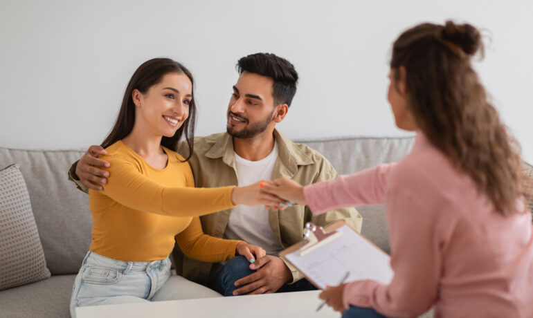 Exploring the Benefits of Pre-Marital Counseling for Couples