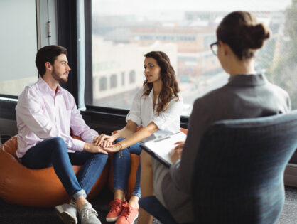 Understanding the Role of a Relationship Counselor: What to Expect