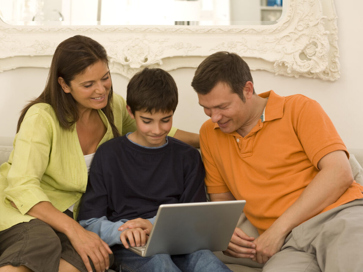 The Role of Online Counseling in Supporting Families with Special Needs Children